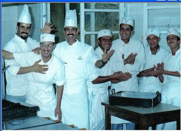 mon groupe ds le stage de la cuisine au seine d'hotel auderby